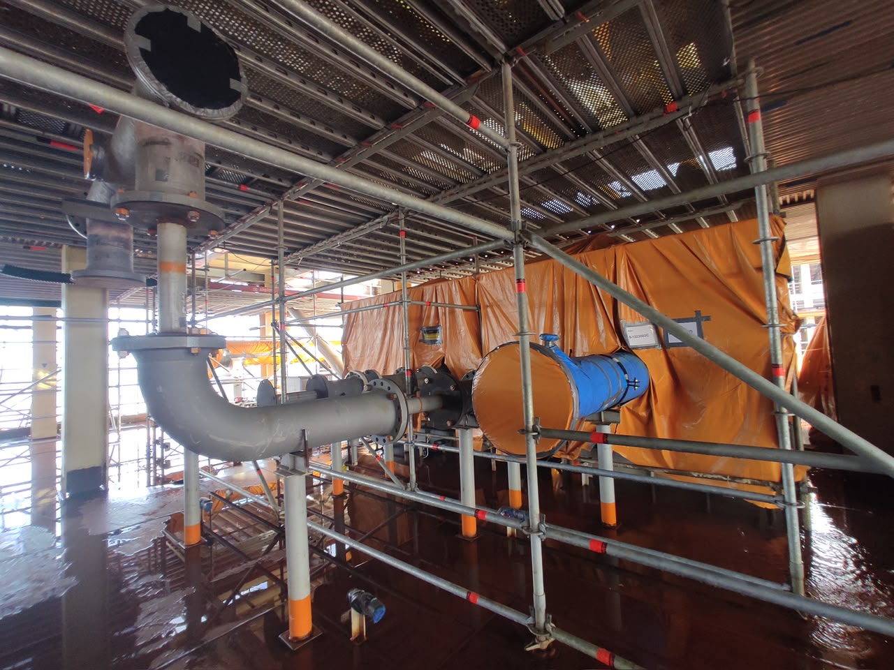 Tubulação montada em módulo industrial da Seatrium